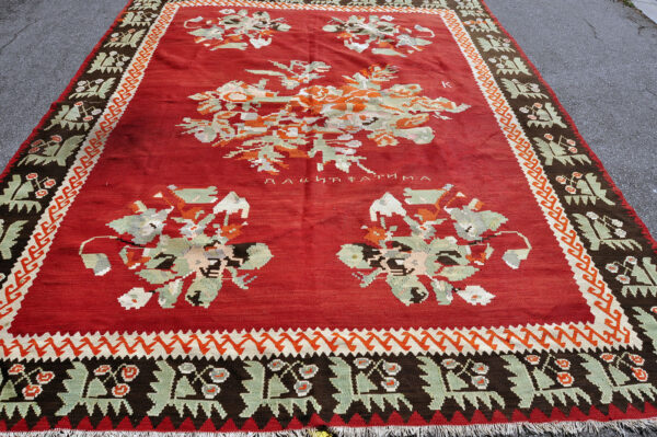 Yugoslavian Signed kilim Ki0054