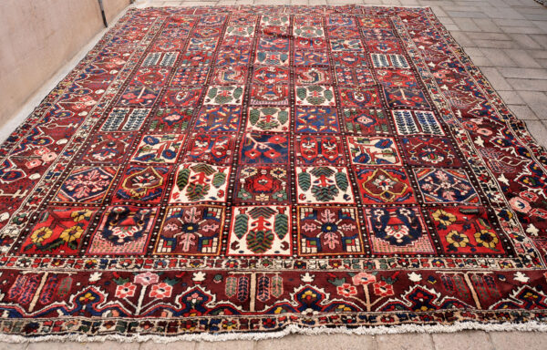 Iran Bakhtiari Khesti carpet
