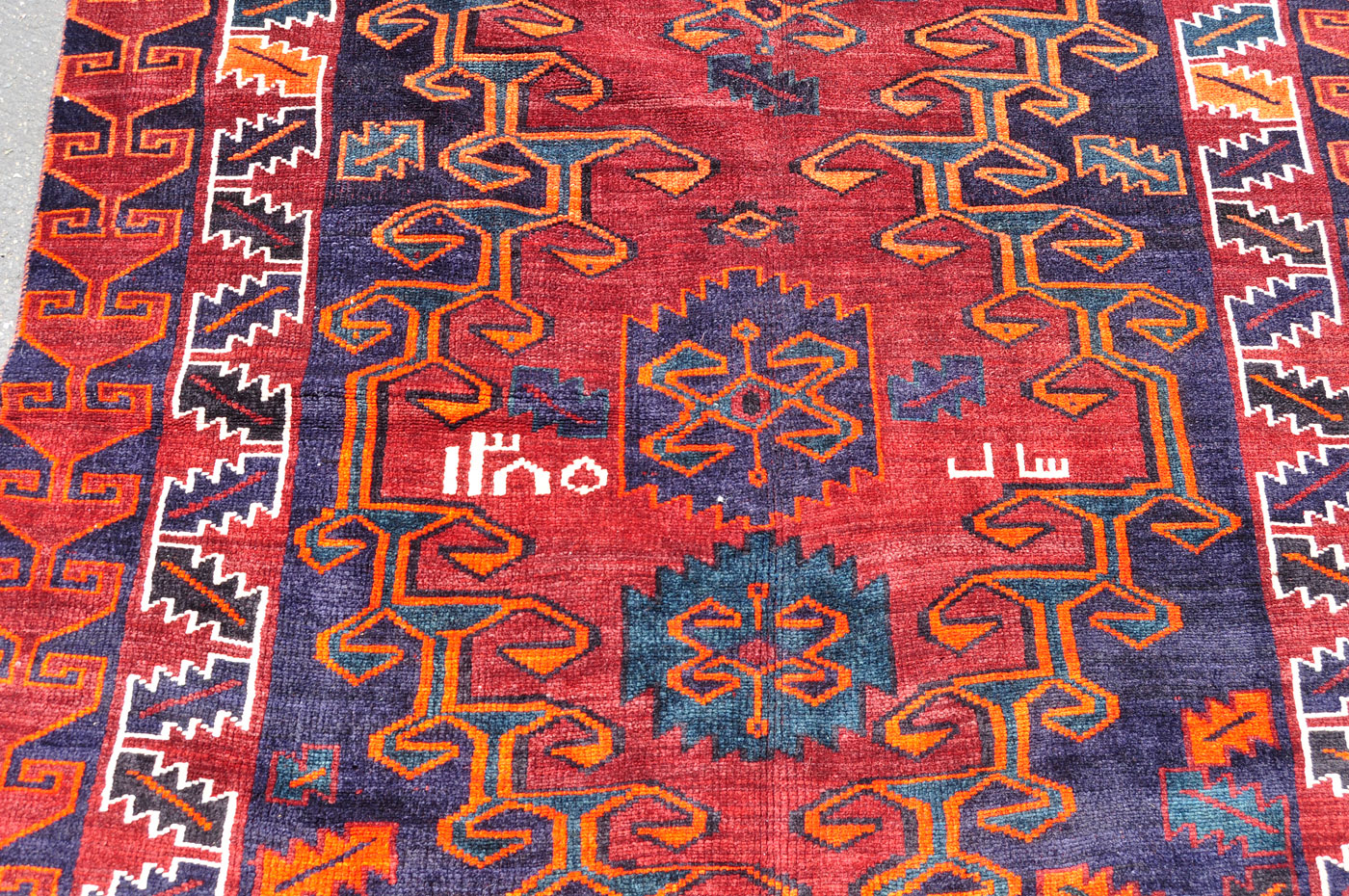 <a class="more-link" href="https://dingo.gallery/product/persian-shiraz-geometric-rug-9-ft-by-6-ft/">Continue Reading →</a> S0176_9x6_DD_07w