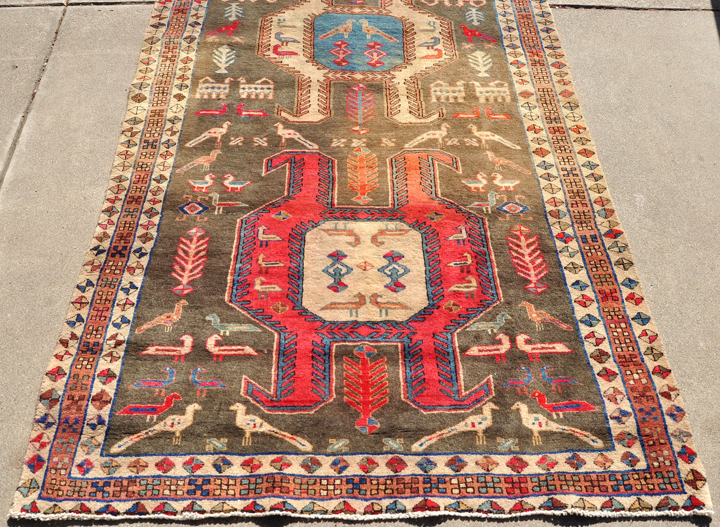 <a class="more-link" href="https://dingo.gallery/product/runner-sarabi-lenkoran-motif-bird-rug-9-ft-5-in-by-4-ft-5-in/">Continue Reading →</a> LK0007B_9-5×4-5_i14_14w