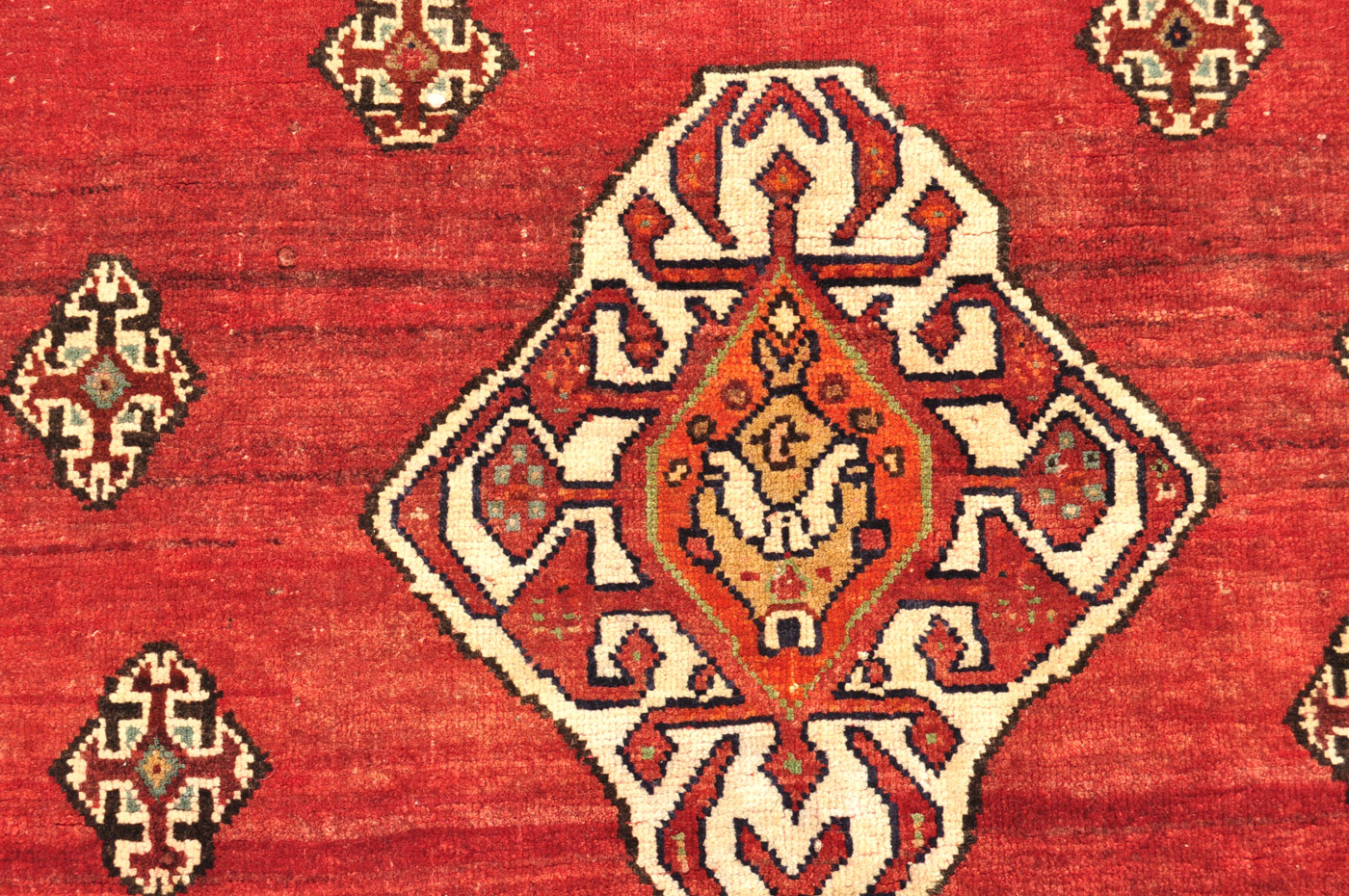<a class="more-link" href="https://dingo.gallery/product/persian-qashqai-tribal-medallion-rug-6-ft-8-in-by-3-ft-10-in/">Continue Reading →</a> Q0219_6-8×3-10_N20_06w