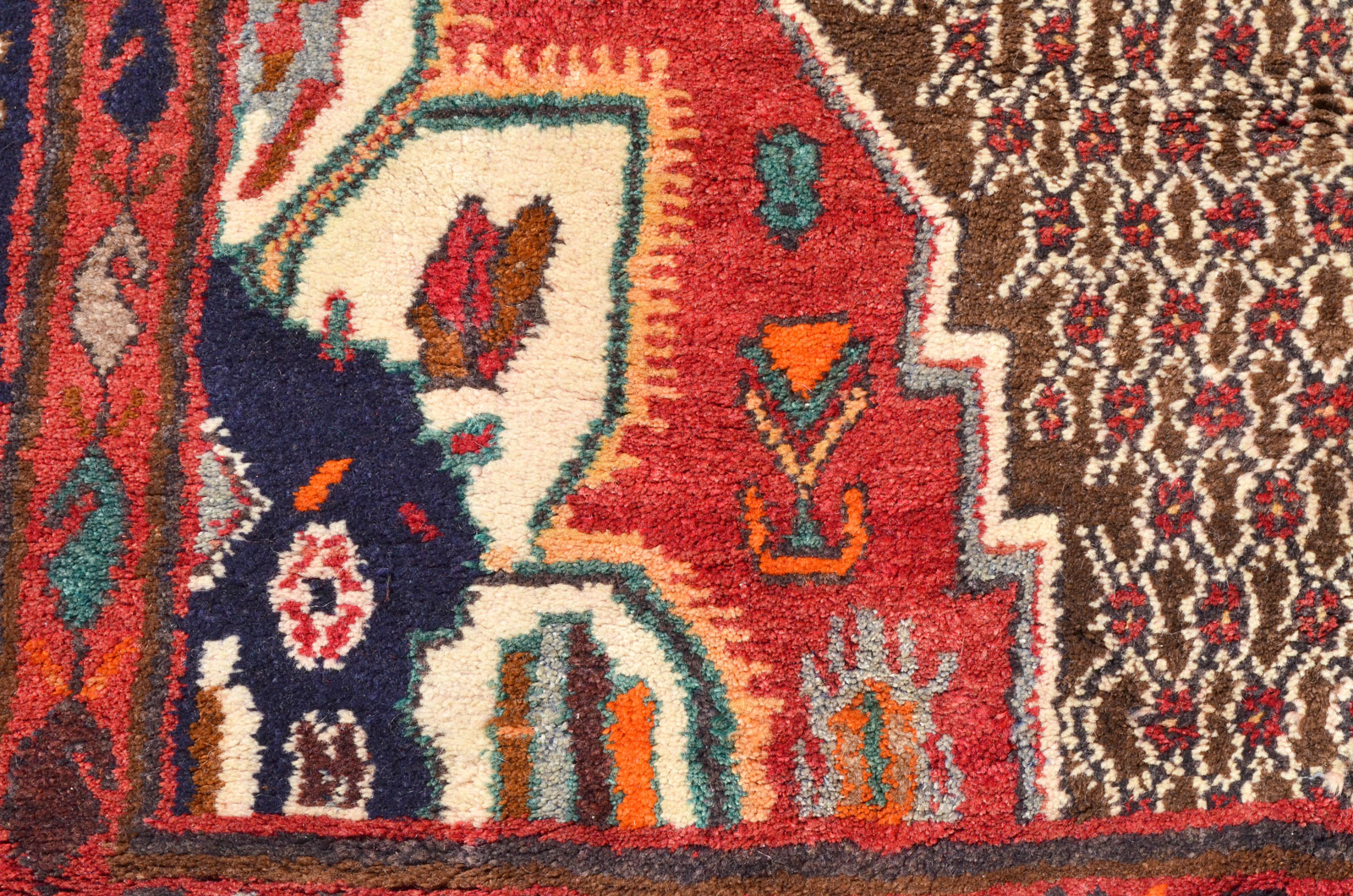 <a class="more-link" href="https://dingo.gallery/product/runner-massive-tribal-kurdish-persian-rug-11-ft-9-in-by-5-ft-8-in/">Continue Reading →</a> KO0019_11-9×5-8_N16_05w