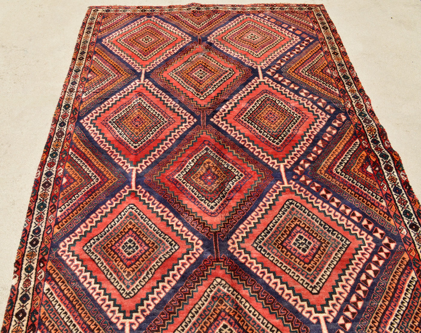 <a class="more-link" href="https://dingo.gallery/product/runner-persian-shiraz-geometric-eye-dazzler-11-ft-4-in-by-5-ft/">Continue Reading →</a> S0198_11-4x5_N8_16w