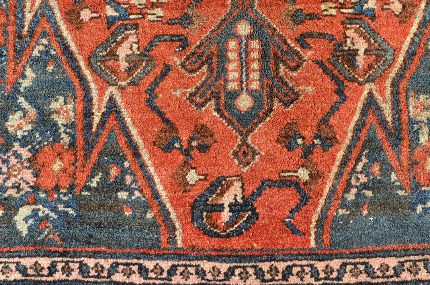 <a class="more-link" href="https://dingo.gallery/product/persian-village-mazlaghan-tribal-rug-6-ft-10-in-by-4-ft-7-in/">Continue Reading →</a> MZ0056_6-10×4-7_G20_06w