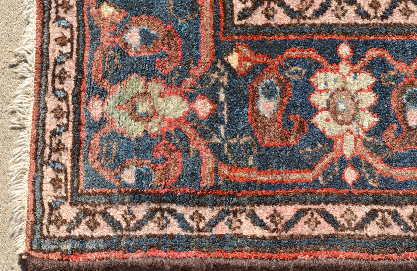 <a class="more-link" href="https://dingo.gallery/product/persian-village-mazlaghan-tribal-rug-6-ft-10-in-by-4-ft-7-in/">Continue Reading →</a> MZ0056_6-10×4-7_G20_21w