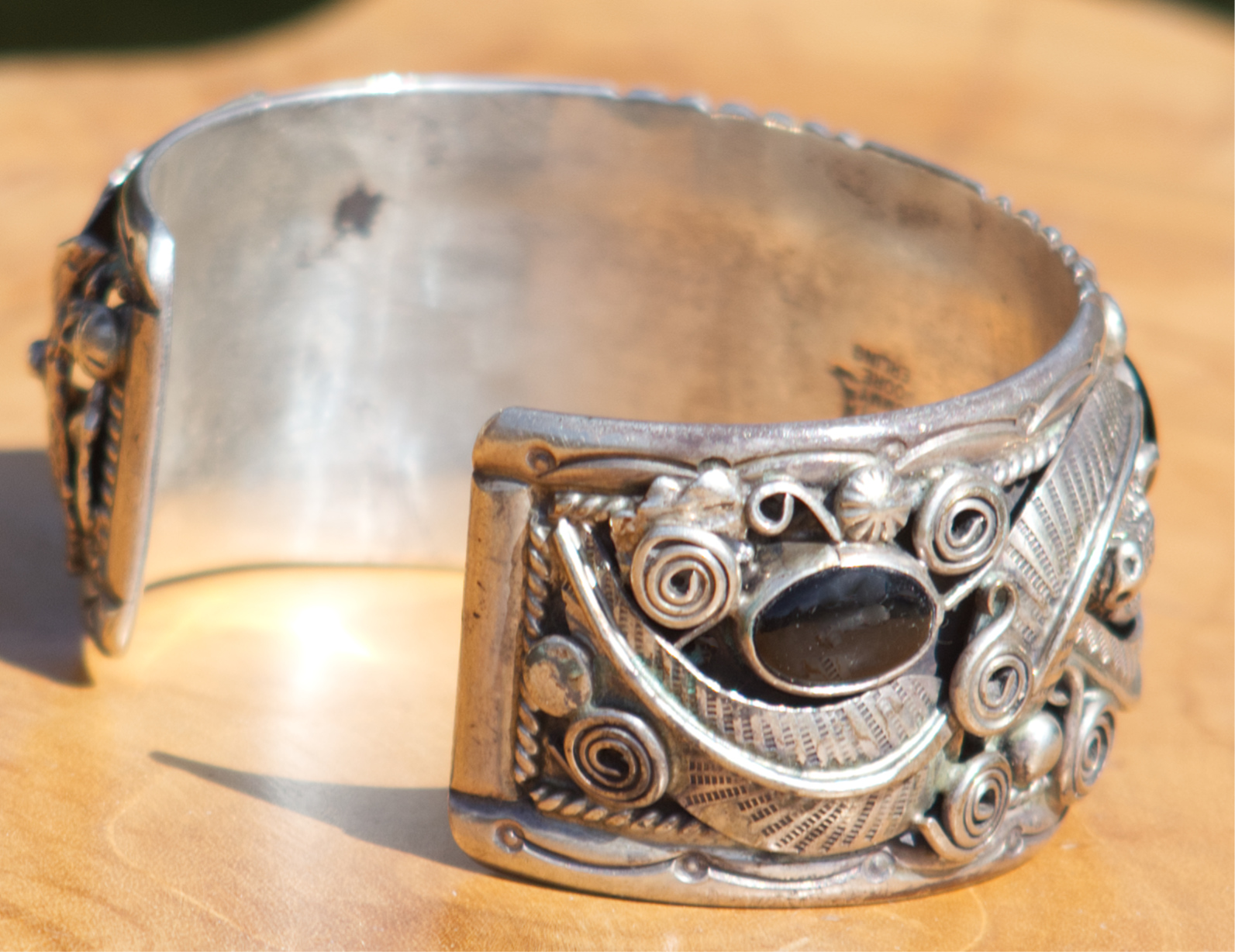 T_Moore Bear Cuff_05w