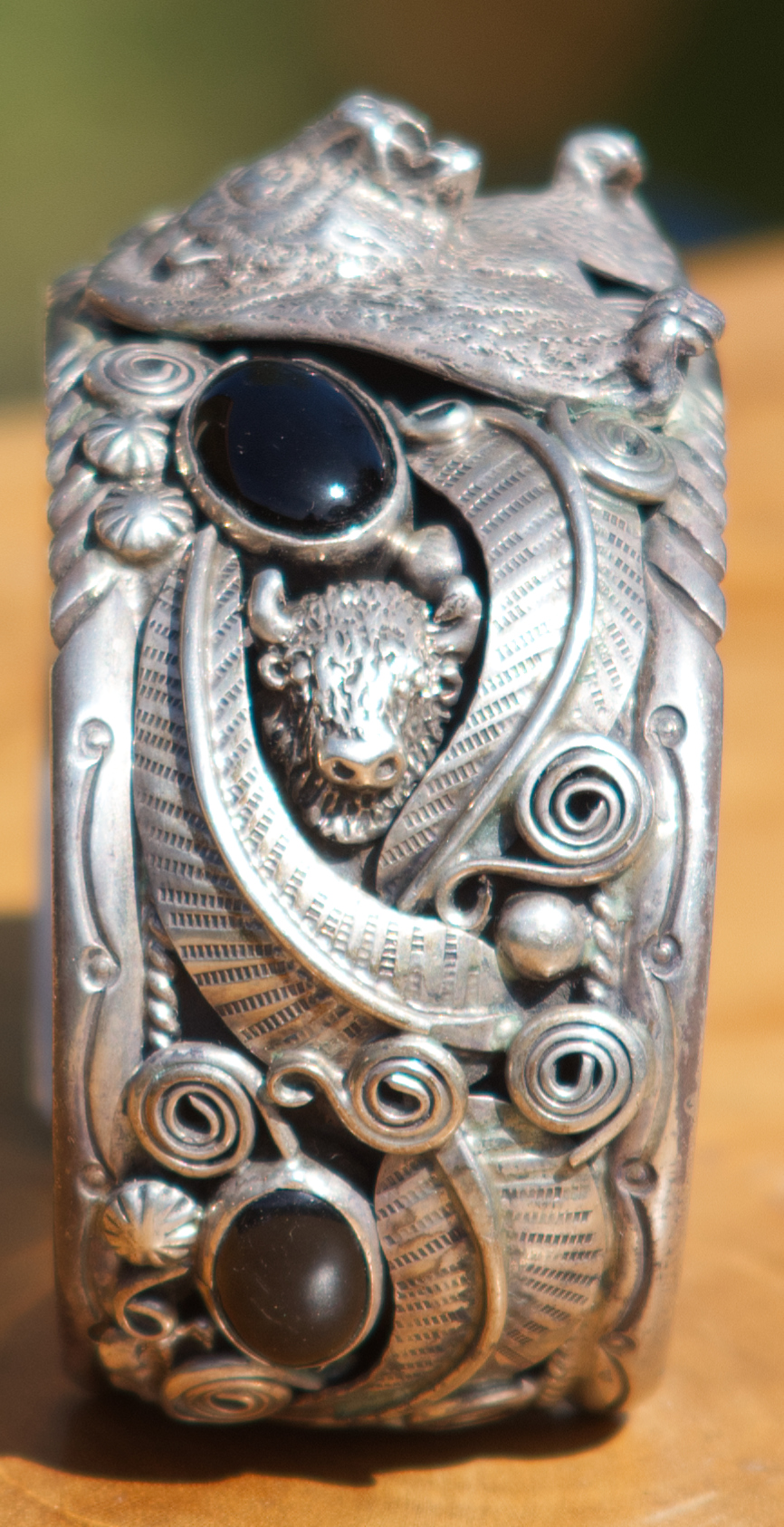 T_Moore Bear Cuff_06w